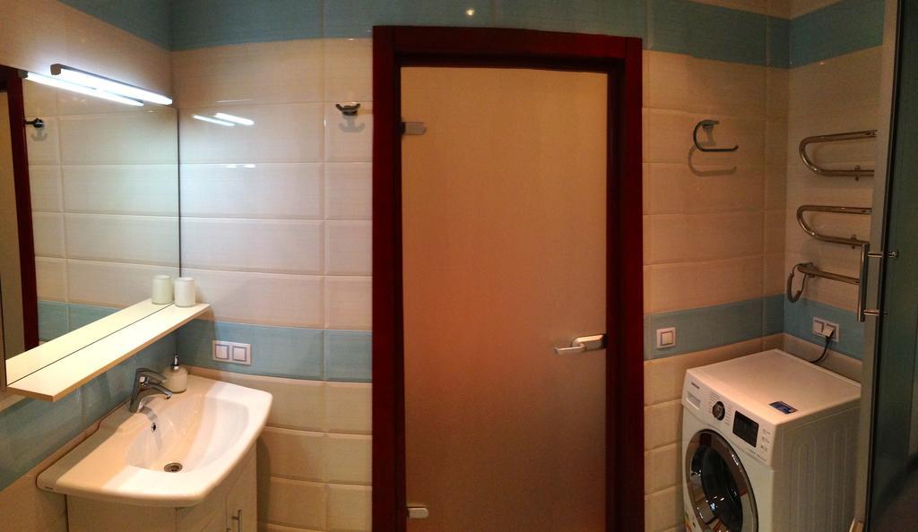Apartment Mihailovskaya Kiev Eksteriør billede